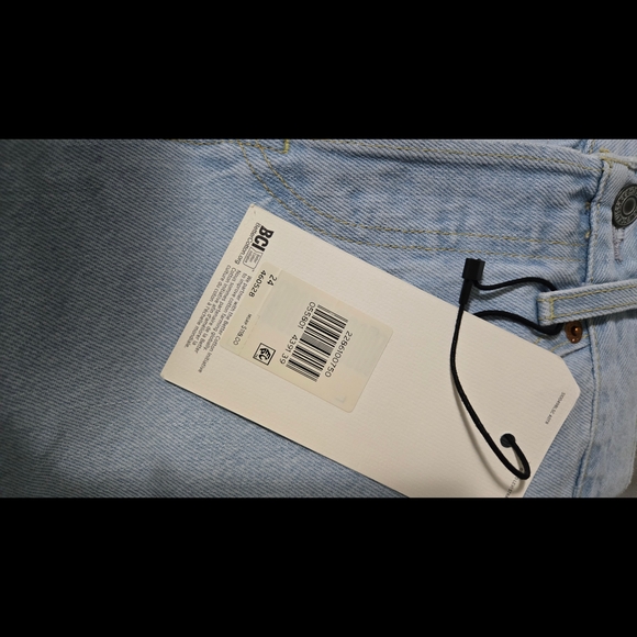 Levi's Light Blue Stonewashed Jeans - Picture 3 of 3